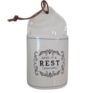 Demdaco Magnetic Crock Wall Pocket "Give it a Rest" 2019 Ceramic 5 1/2" x 3 1/2"